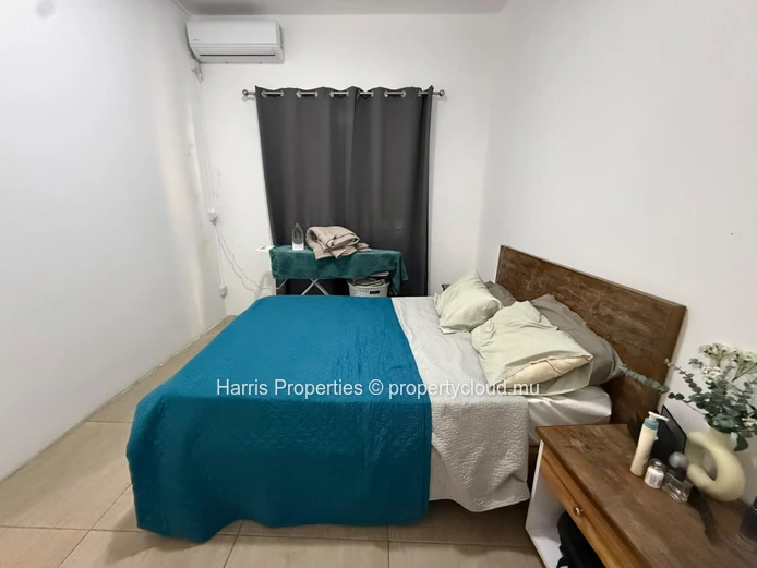 Appartement meublé au rez-de-chaussée à louer à Mon Choisy