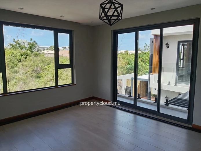 Villa contemporaine neuve à Pereybere – 6 chambres – Piscine centrale – Prestations premium