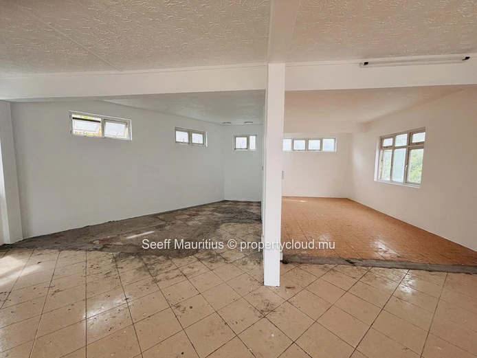 20 Pied Commercial Suites