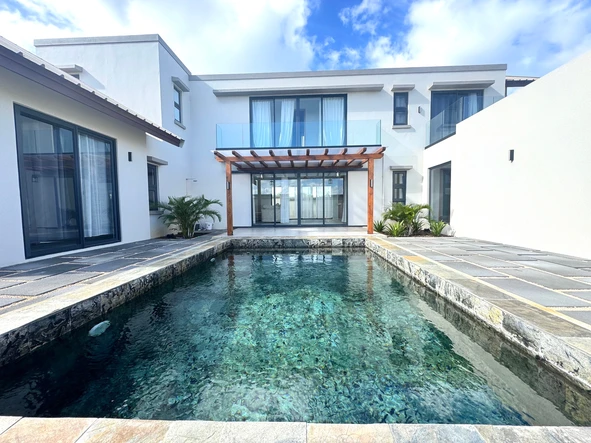 4 Bedroom Villa