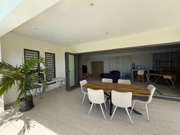 4 Bedroom Villa