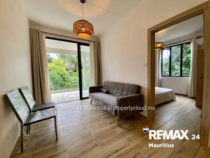 Brand-New Apartment with Views of Greenery