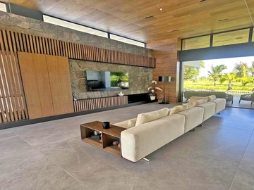 4 Bedroom Villa