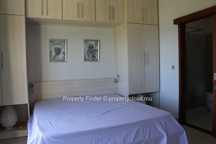 3-Bedroom Apartment with Sea Views – Long-Term Rental