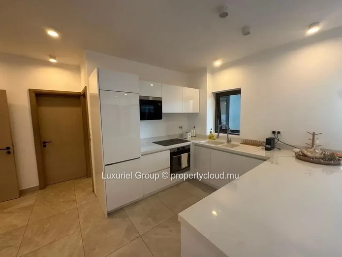 Pointe Aux Canonniers – Prestige Seafront Residence – Direct Beach Access
