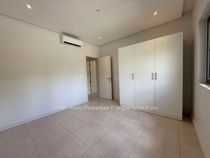 3-bedroom apartment with huge terrace in Pointe aux Canonniers – Mauritius