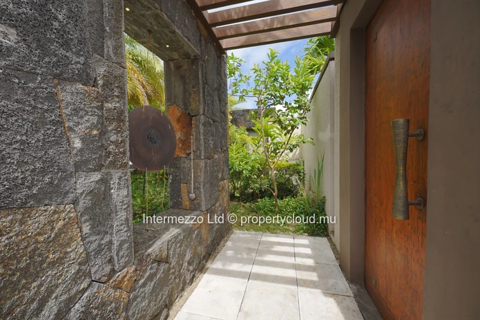 Villa de Luxe à Vendre – Le Clos du Littoral, Grand Baie | 3 Chambres | €