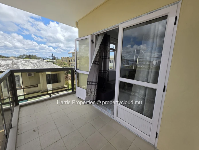 Elegant 3-Bedroom Apartment for Rent in Pereybère