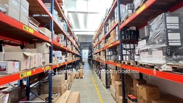 Warehouse for Sale in Roche Bois – Exceptional Investment Opportunity