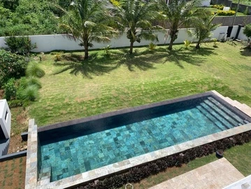 5 Bedroom Villa