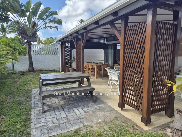 Charming Renovated Beachside Campement