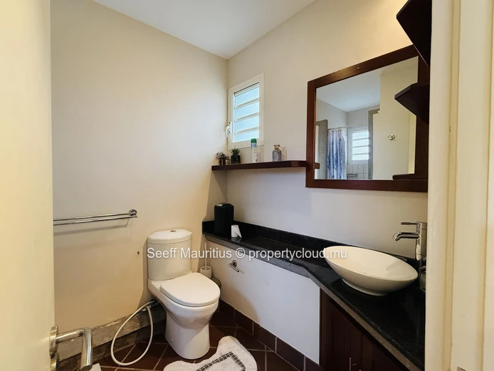 Art de Vivre au Bord de l'Eau : Superbe Duplex 2 Chambres à Port Chambly