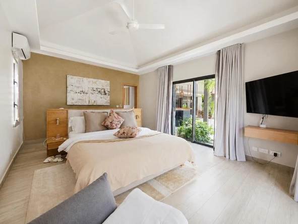 4 Bedroom Villa
