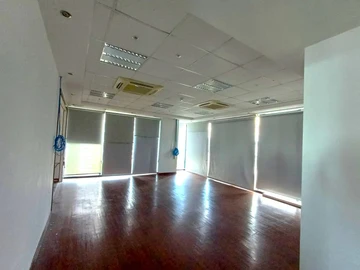 6 Bedroom Office