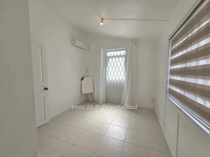 Houses / Villas - 5 bedrooms - Tamarin
