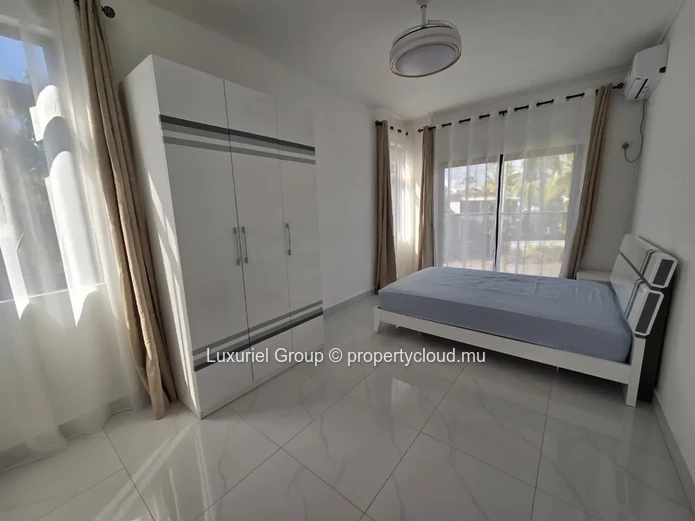 Modern and Spacious Duplexes for Rent in Pereybere