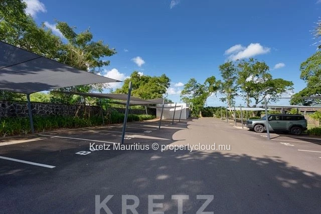 Brand-New Luxury Apartment – 3 En-Suite Bedrooms