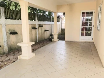 4 Bedroom Villa