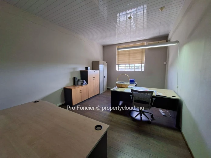 Industrial and Commercial Building for rent in Phoenix - Well situated
