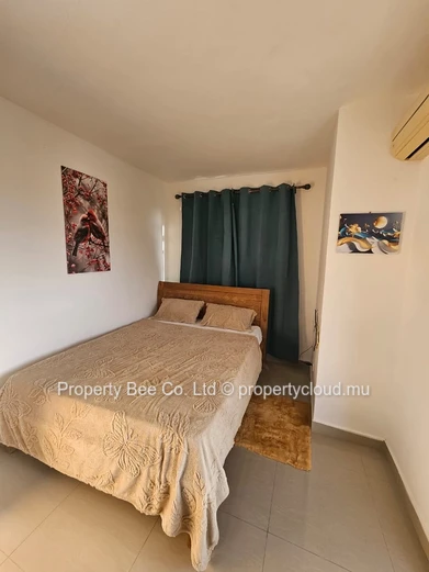 Modern 3 bedroom apartment between Avenues Colombres & Perdrix