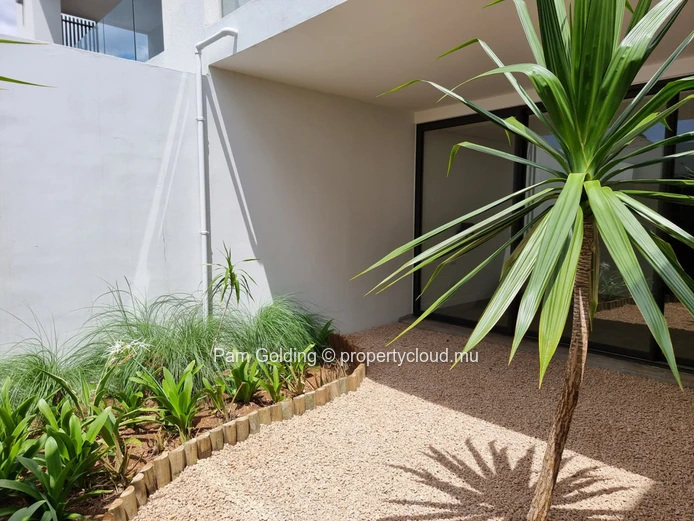 New 3 bedroom luxury townhouse for rental on the West Coast. (Sole Mandate)