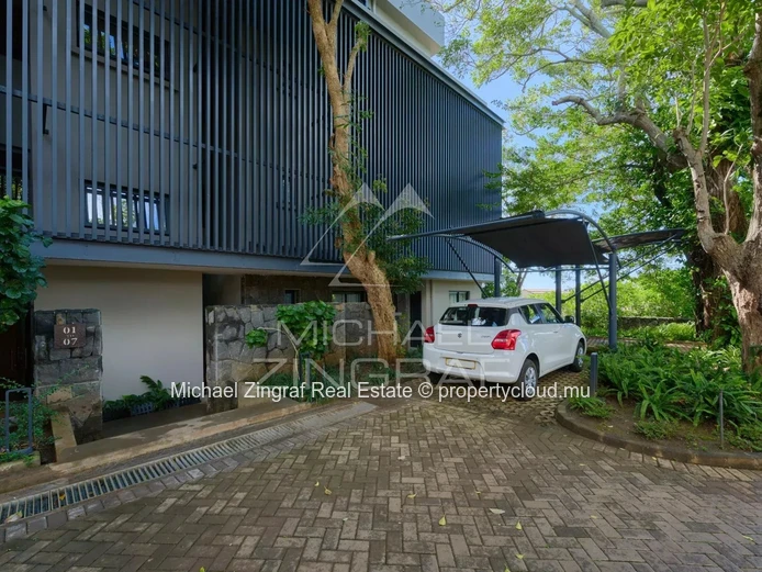 Élégance & Art de Vivre – Appartement 4 Chambres avec Jardin Privatif - Belle Vue