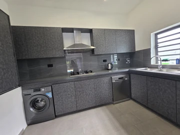 4 Bedroom Townhouse, Duplex