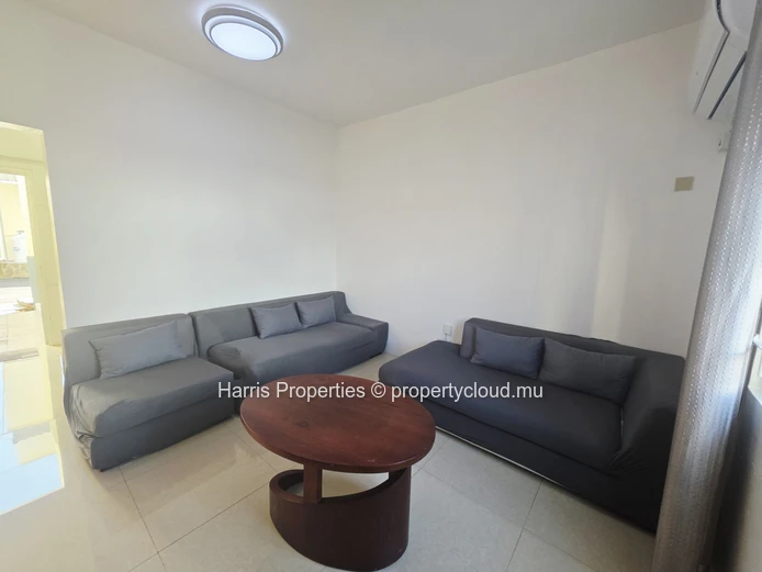 Joli triplex à louer à Grand Baie – Chemin 20 Pieds