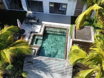 4 Bedroom Villa