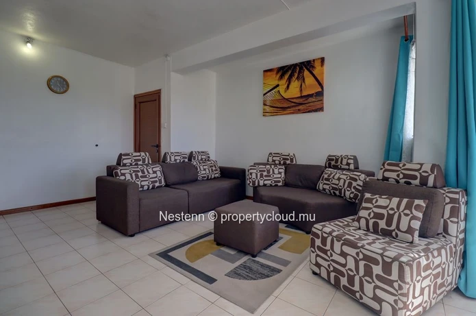 Furnished apartment with mountain views in a secure residence