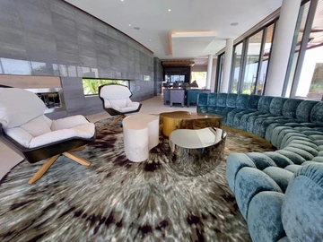 5 Bedroom Villa