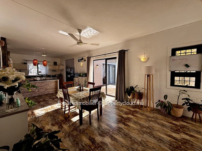 Exceptional 4-Bedroom En-Suite Villa With Infinity Pool – Calodyne