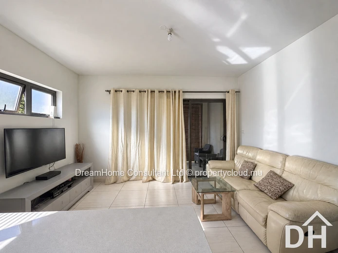 Appartement meublé d'une chambre au rez-de-chaussée
