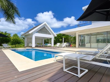 4 Bedroom Villa