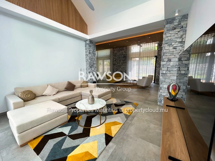 4 Bedroom Luxury Villa | Pool & Garden | Péreybère | Accessible To Foreigners | €