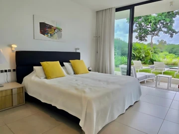 5 Bedroom Villa