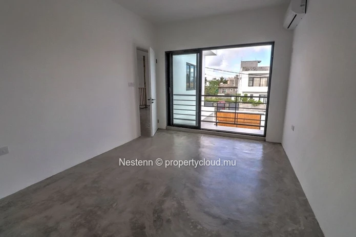 Maison moderne neuve de 3 chambres avec piscine à Fond du Sac, tout près de Grand Baie