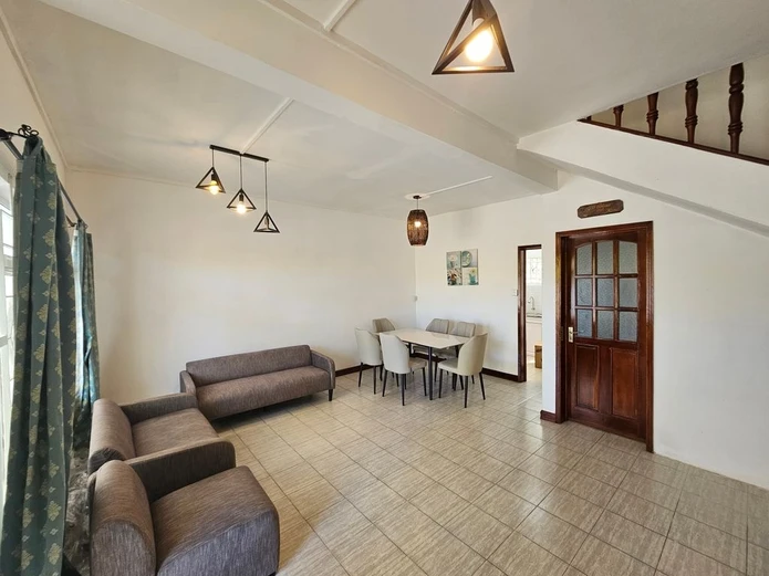 Appartement spacieux de 2 chambres à Blue Bay, à distance de marche de la plage
