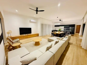 4 Bedroom Villa