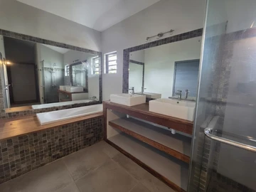 Maison de 4 Chambres
