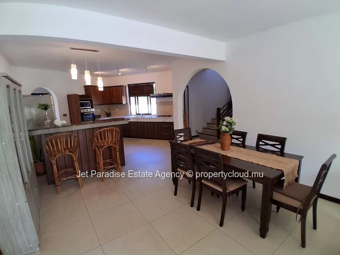 Magnifique Villa de 4 chambres avec Piscine
