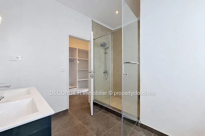 Villa moderne en location à Troux aux Biches