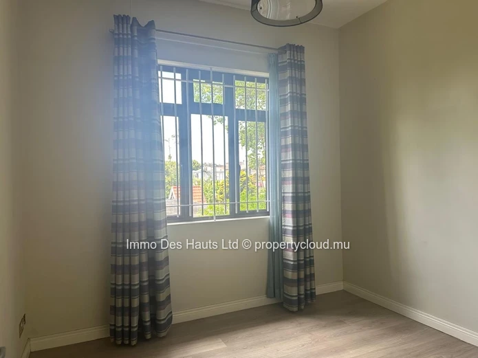 For Rent | Spacious Two-Level House In Vacoas-Phoenix