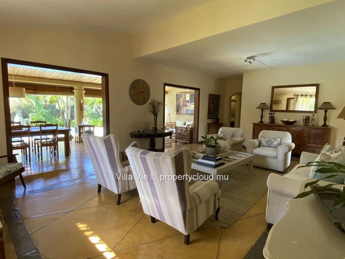 Grand Gaube - 4-bedroom family home with swimming pool and independent studio