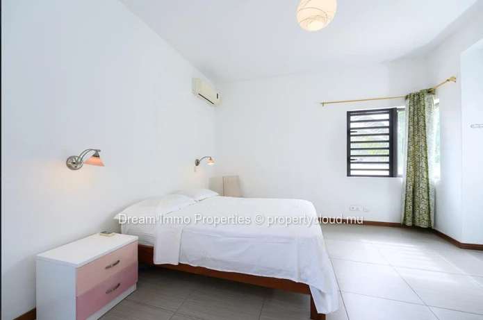 Seafront! Stunning 4-Bedroom Villa With Sea & Mountain Views In Belle Mare - Mauritius
