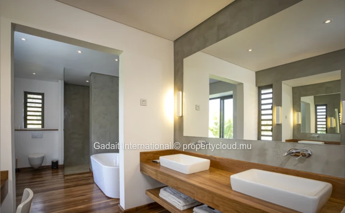 Luxury Villa for Sale in Anahita Mauritius – Golf Views & Exclusive Resort Living
