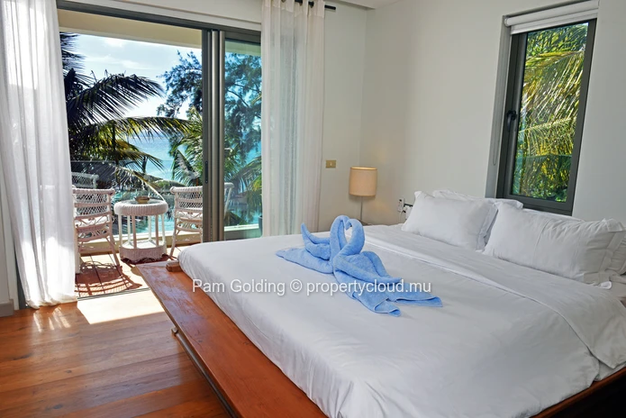 Splendid beach apartment