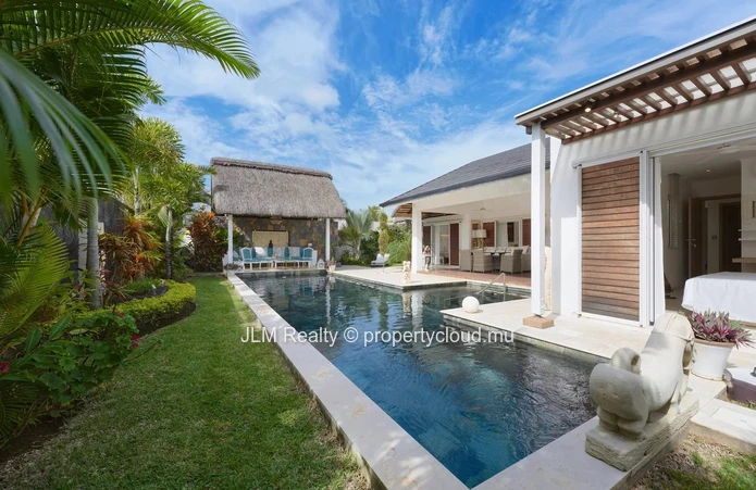 Élégante villa avec Piscine Privée à Vendre à Grand Baie, Île Maurice
