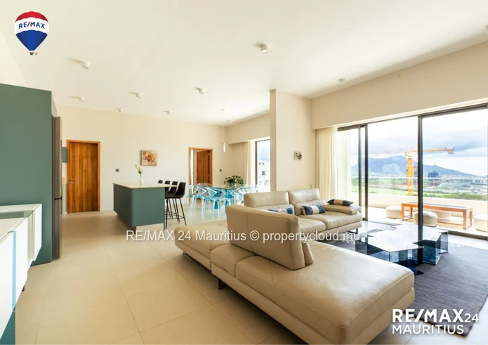 Exceptional Penthouse with Breathtaking Views, next to CyberCity