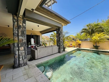 4 Bedroom Villa